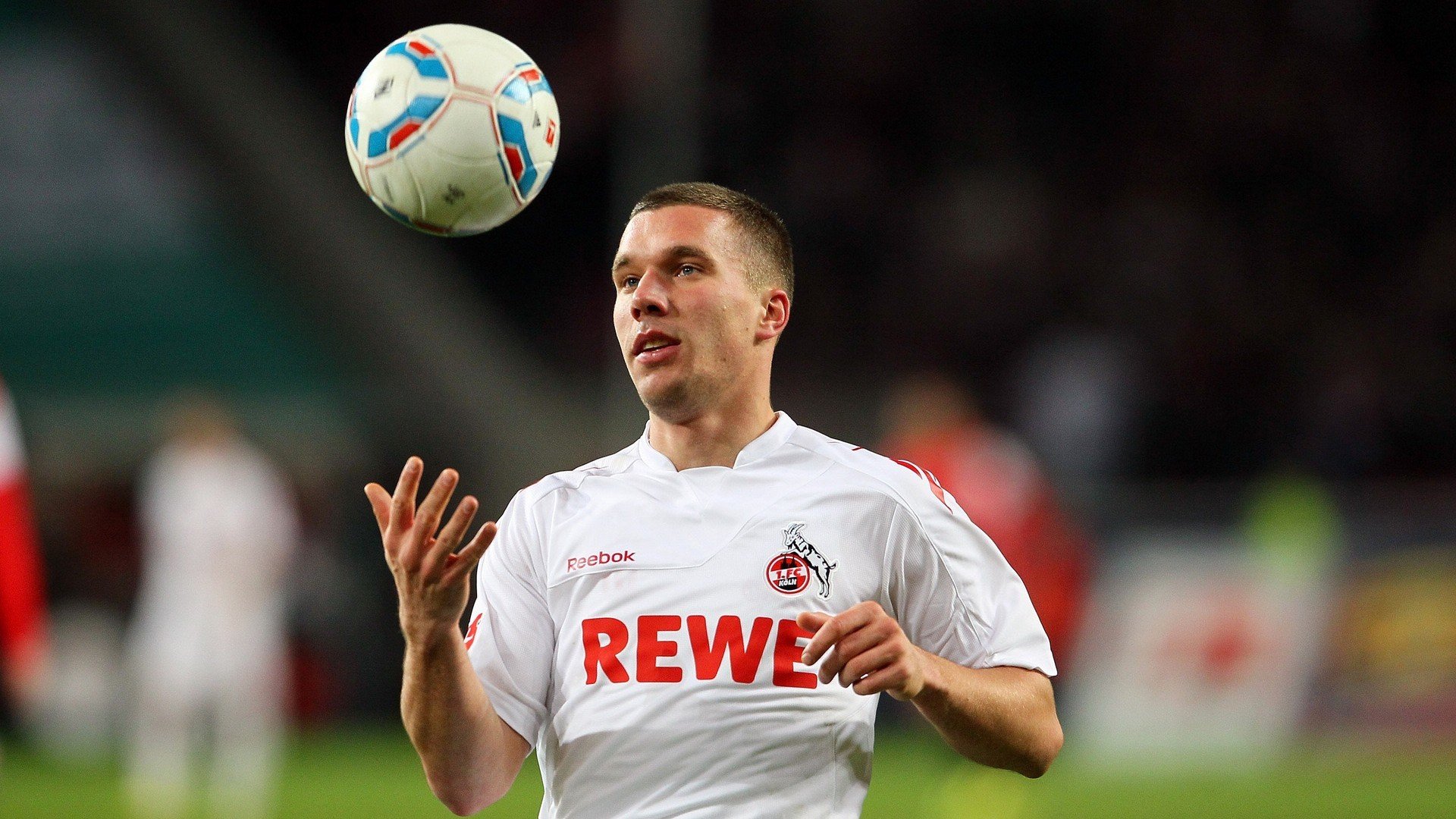 “足球文化节点燃全国青少年热情”,足球文化节绘画作品